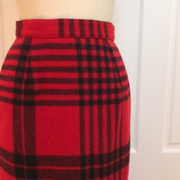 *SOLD* Vintage Woolrich Red Plaid Long Maxi Wool Skirt - 4 - Picture 4 of 9